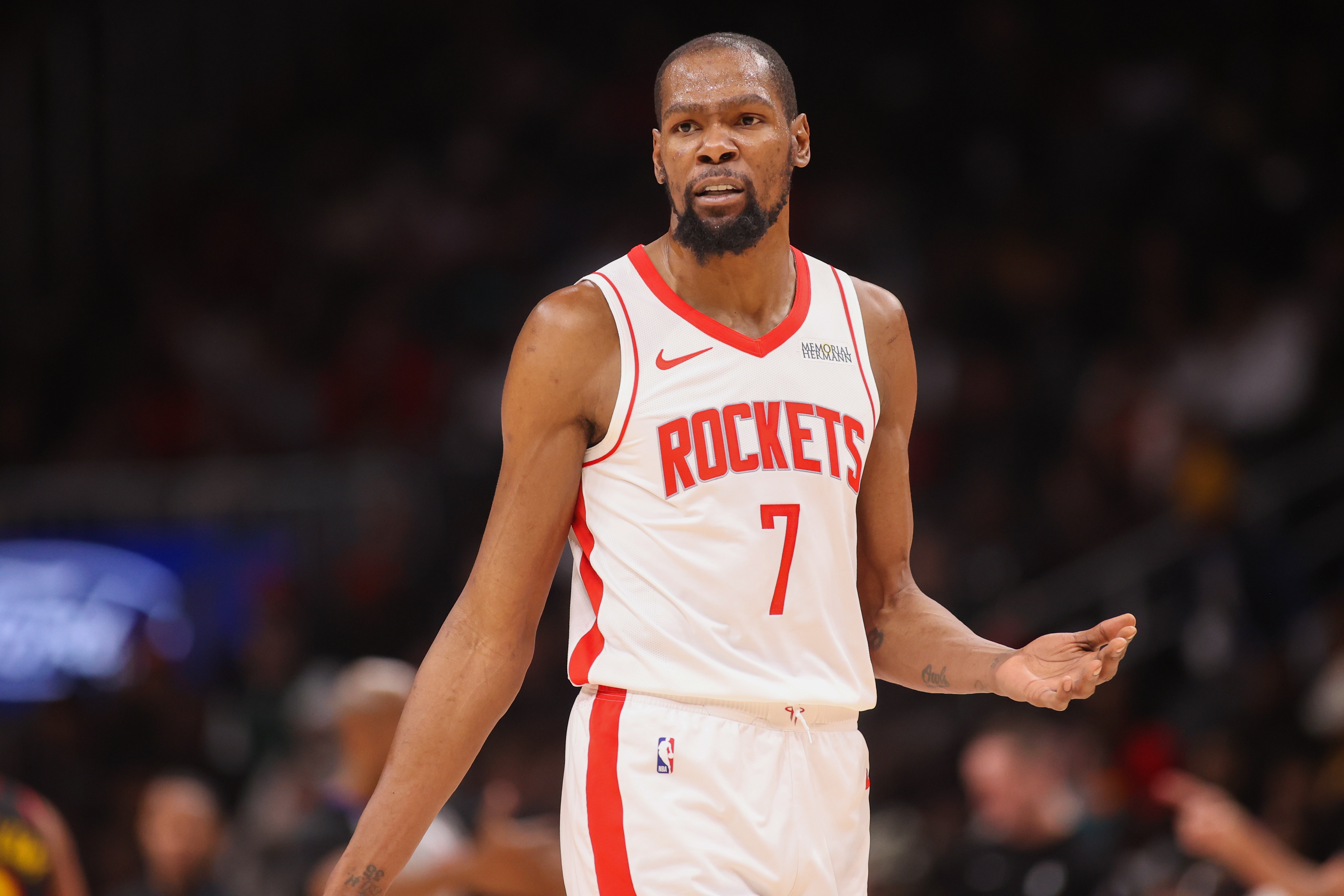 开云体育app-网友：KD是毒瘤&amp;太阳的事在火箭重演 KD：你没进过更衣室怎么知道